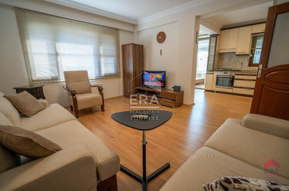 DATÇA MERKEZDE SATILIK 200M2 ARSA PAYLI 4+1 MÜSTAKİL VİLLA