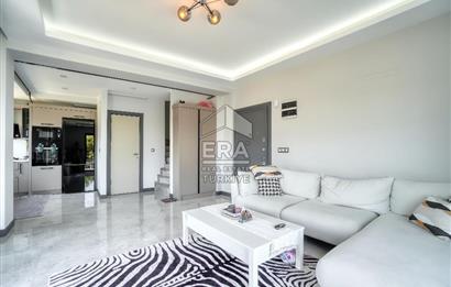 Yenifoça Deniz Manzaralı Satılık 3+1 Villa