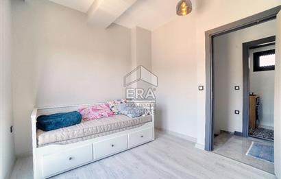 Yenifoça Deniz Manzaralı Satılık 3+1 Villa