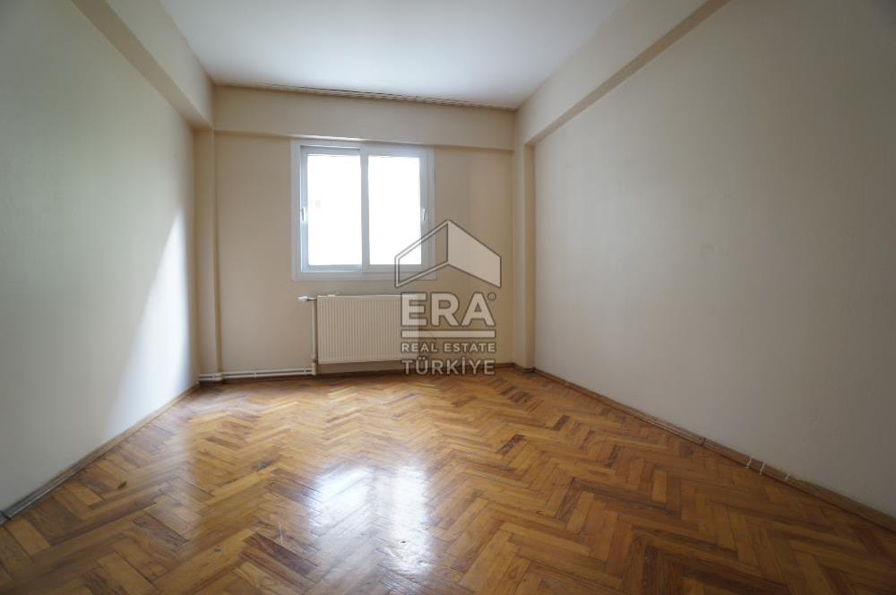 Balçova Fevzi Çakmak Mahallesinde Çok Geniş Kiralık 3+1 Daire