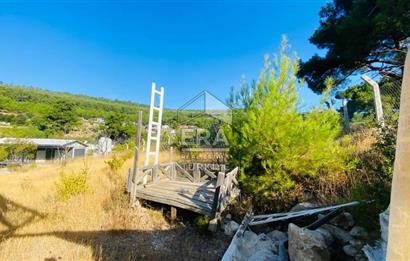 ERA NİVA'DAN BORNOVA YAKAKÖY'DE DOĞA İLE İÇİÇE SATILIK ARAZİ