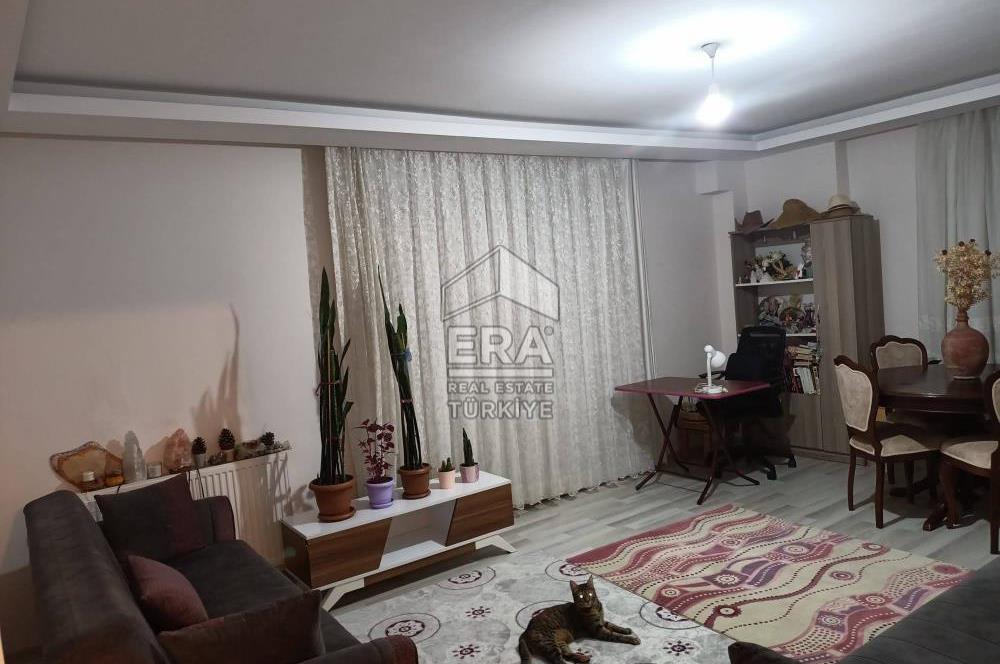 TUZLA İSTASYONU KARŞISINDA SATILIK 2+1 DAİRE