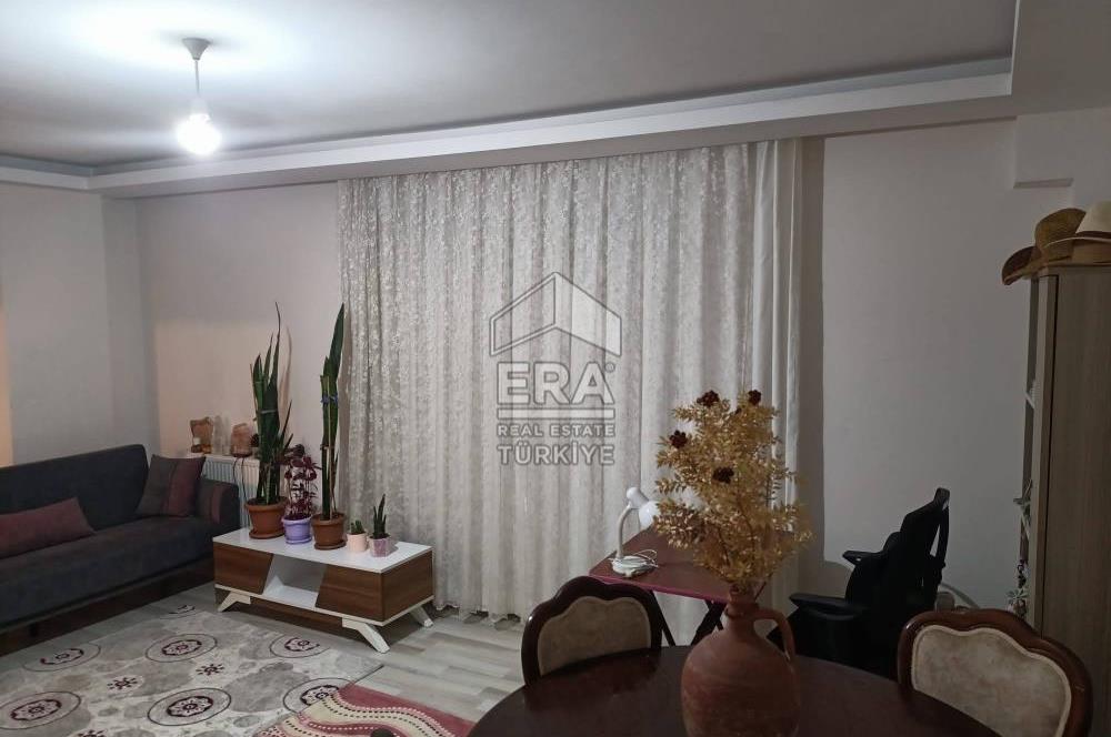 TUZLA İSTASYONU KARŞISINDA SATILIK 2+1 DAİRE