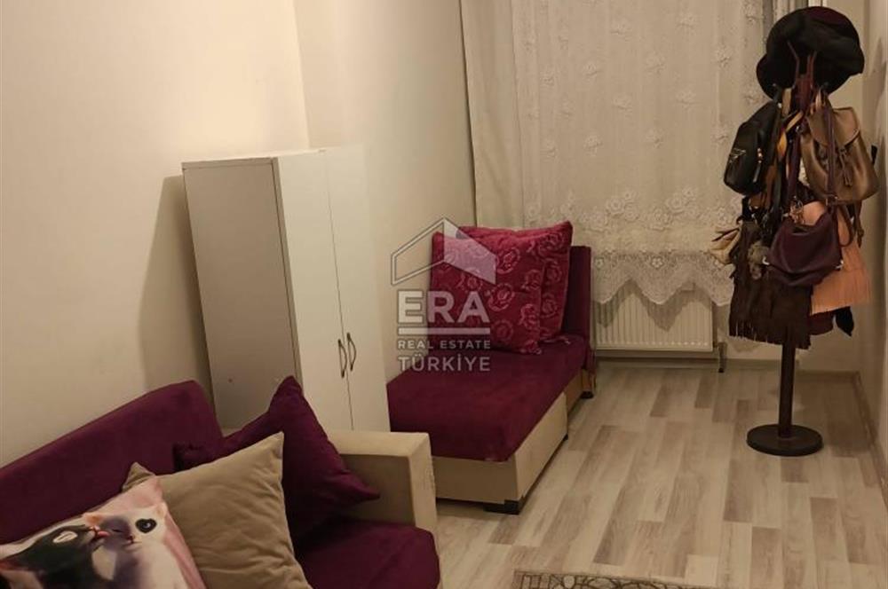 TUZLA İSTASYONU KARŞISINDA SATILIK 2+1 DAİRE