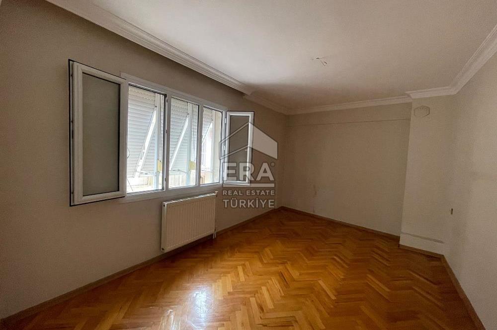 Karşıyaka'da kiralık daire