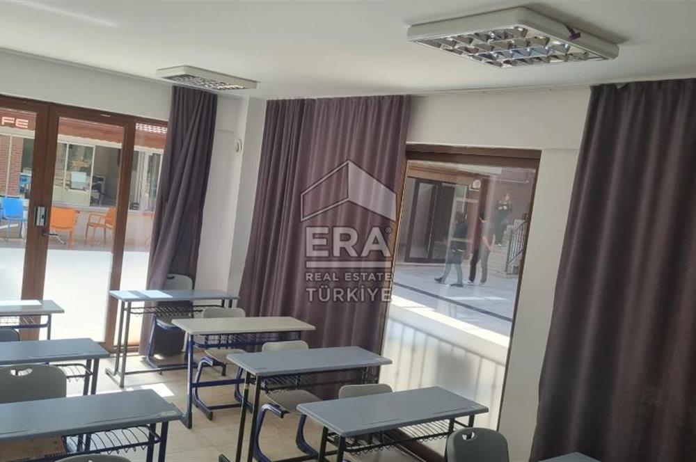 Çamlık Parkı Karşısı'nda Komple Kiralık Bina 