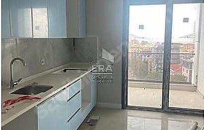 Kartal Atalarda Deniz Manzaralı 3+1 Satılık Daire