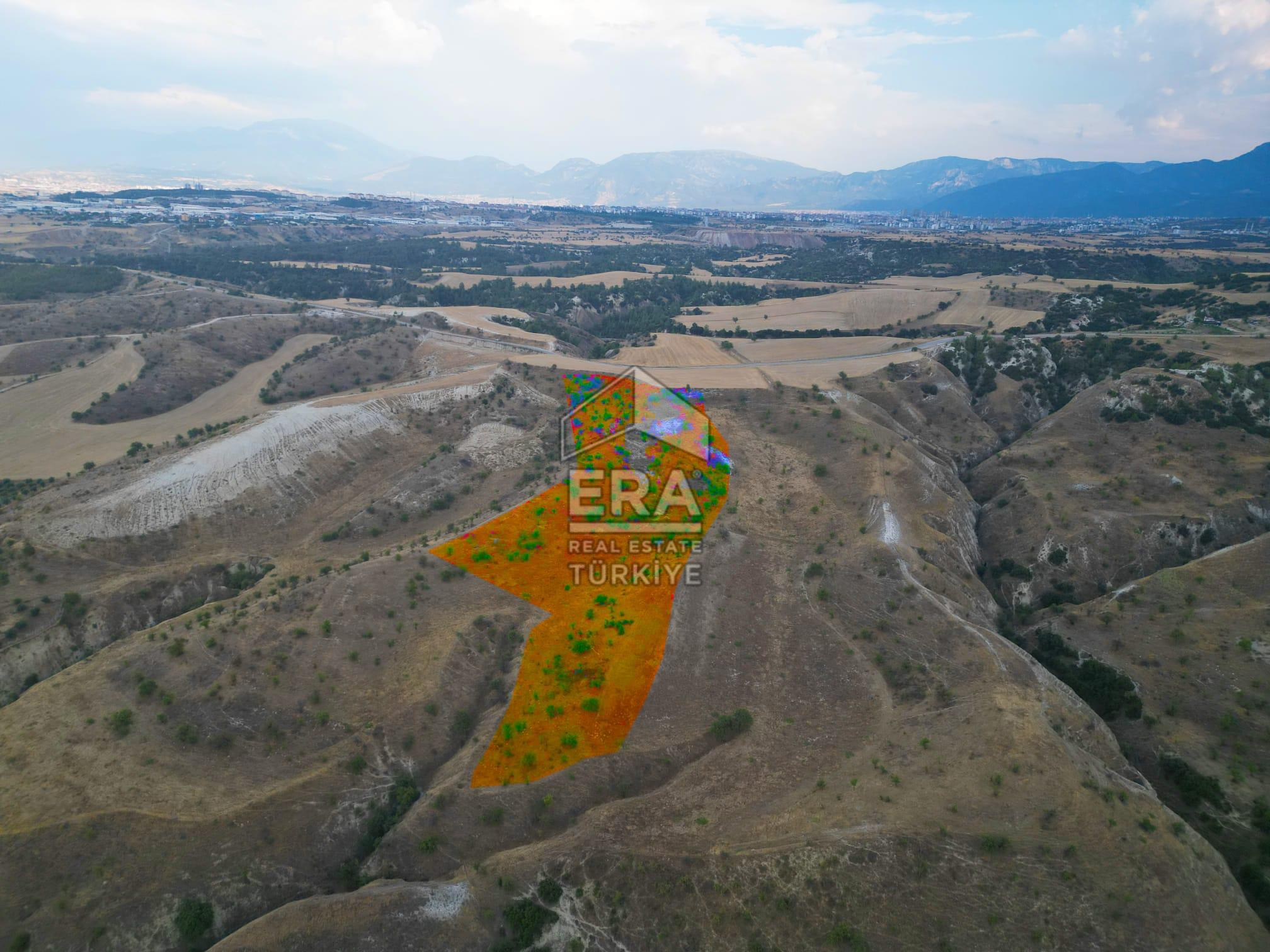 Yeşilyala'da Fırsat Satılık Yatırımlık 19.900 m2 Arazi