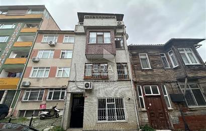 ÜSKÜDAR DA TERASLI İÇİ YENİLENMİŞ 2+1 AMERİKAN MUTFAK KİRALIK DAİRE