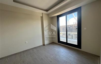 Bornova Manavkuyuda Cadde Üzerinde 3+1 Satılık Daire