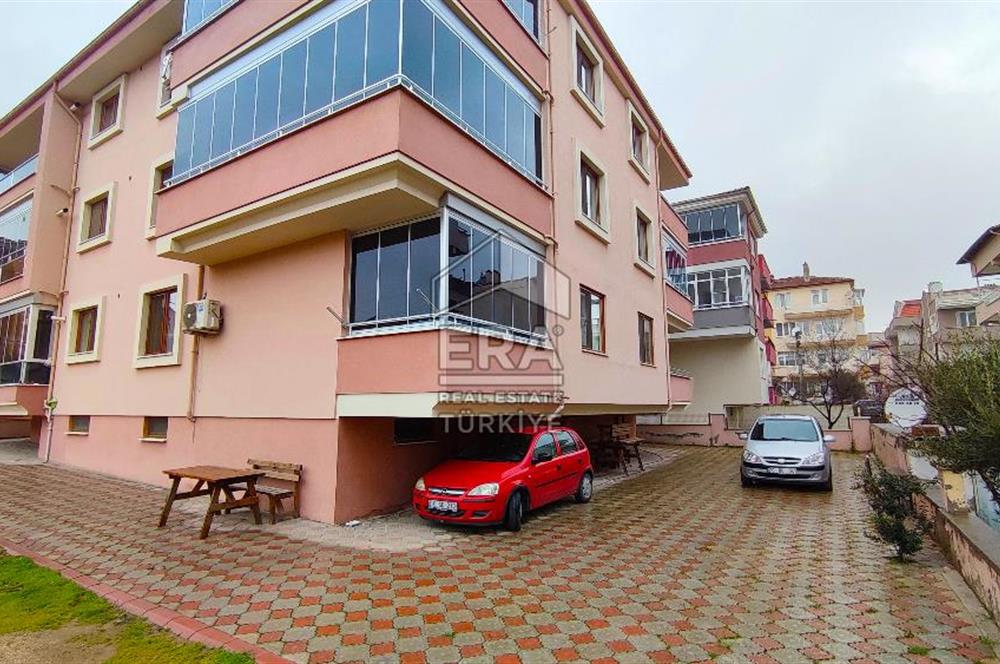 ERA SÖZ DEN KARESİ PAŞAALANI MÜKEMMEL KONUMDA SATILIK 3+1 DAİRE