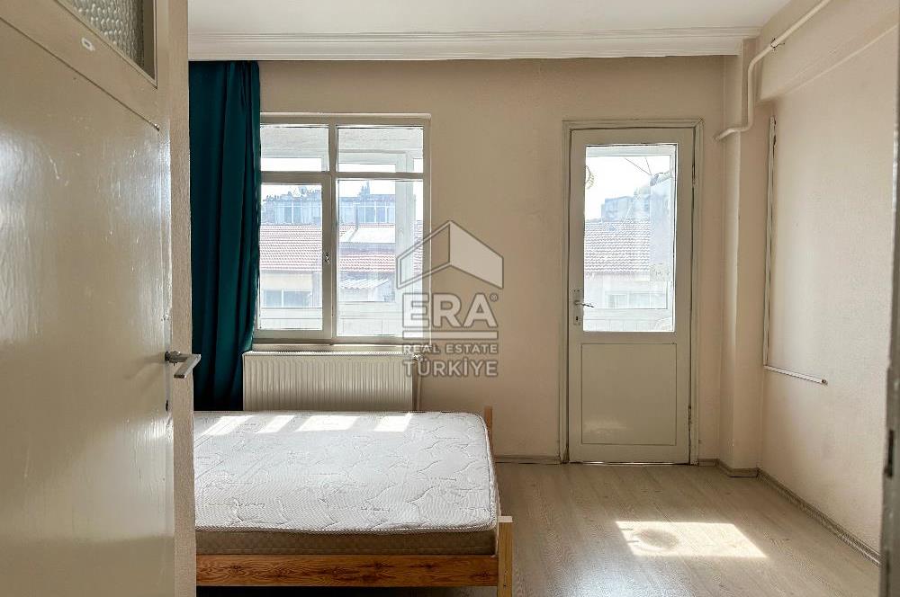 ERA SÖZ DEN KIZILAY CADDESİNDE EŞYALI KİRALIK 2+1 DAİRE