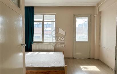 ERA SÖZ DEN KIZILAY CADDESİNDE EŞYALI KİRALIK 2+1 DAİRE