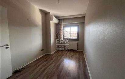 GOLDİVA KUZEY SİTESİNDE KAPALI BALKON ARAKAT KİRALIK 3+1