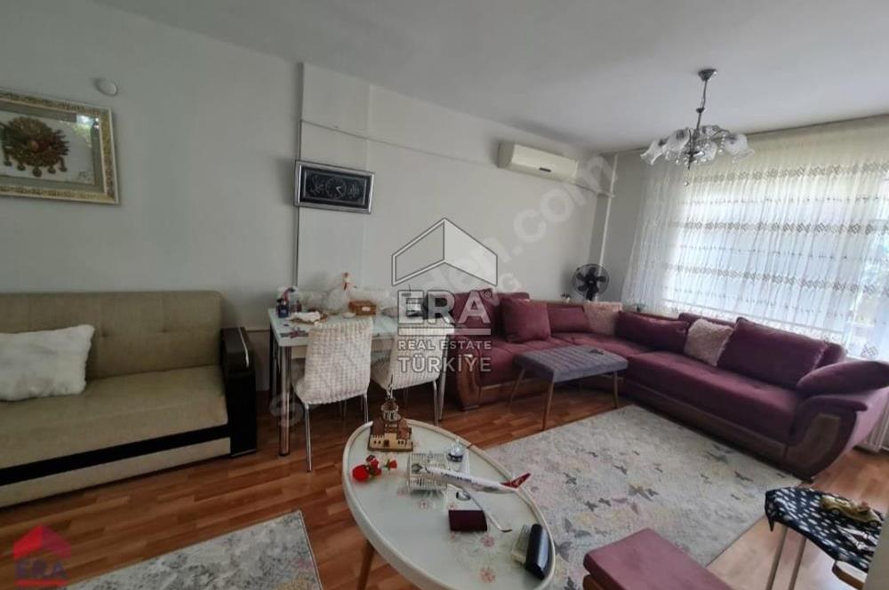 ERA SVG GAYRİMENKUL DEN MİTHATPAŞA ULUCAMİİ KARŞISINDA 3+1 DAİRE