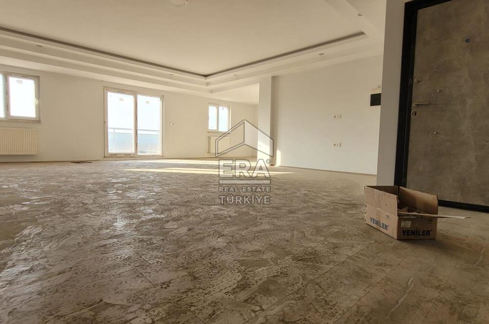 Topraklıkta Cadde Üzerinde Dubleks 200 m2 Kiralık Sıfır Ofis