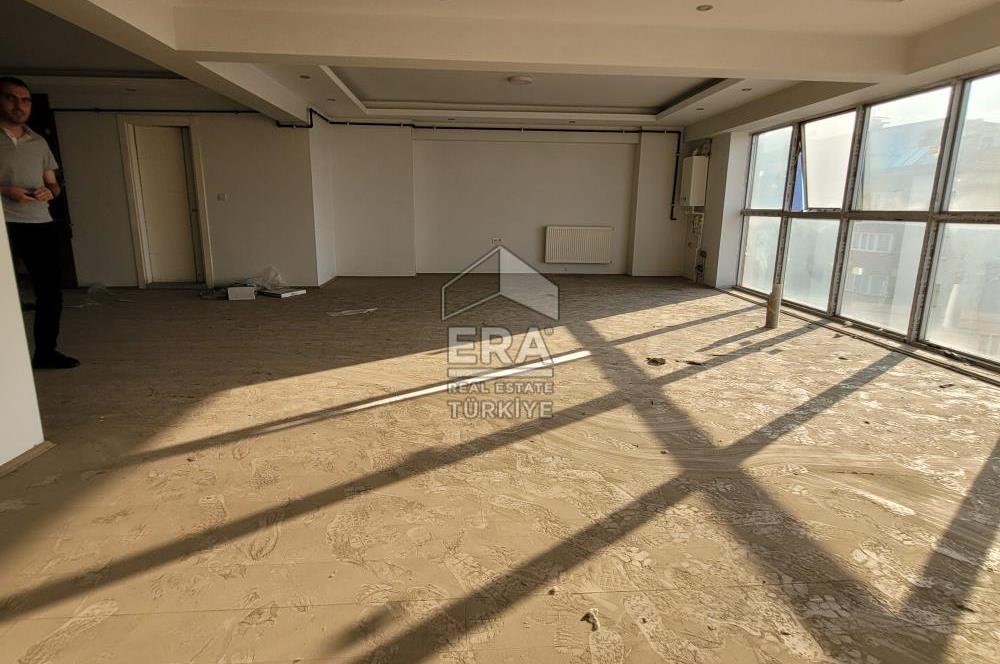 Topraklıkta Cadde Üzerinde Dubleks 200 m2 Kiralık Sıfır Ofis