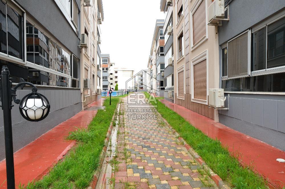 ERA NİVA'DAN TORBALI LİFE PALAS SİTESİ 180 m2 HAVUZLU 3+1 DAİRE