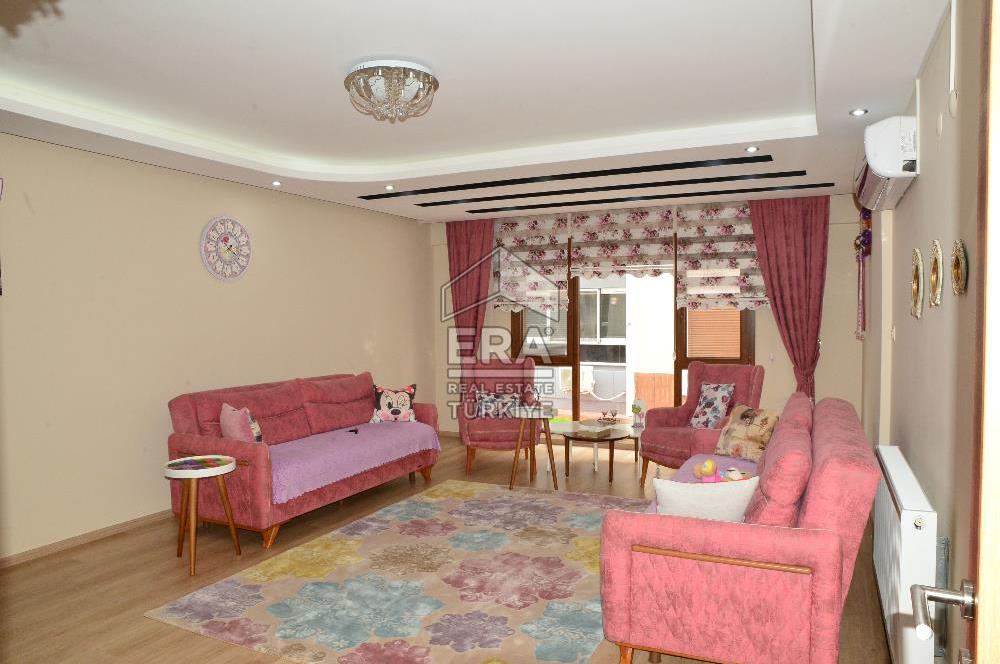 ERA NİVA'DAN TORBALI LİFE PALAS SİTESİ 180 m2 HAVUZLU 3+1 DAİRE