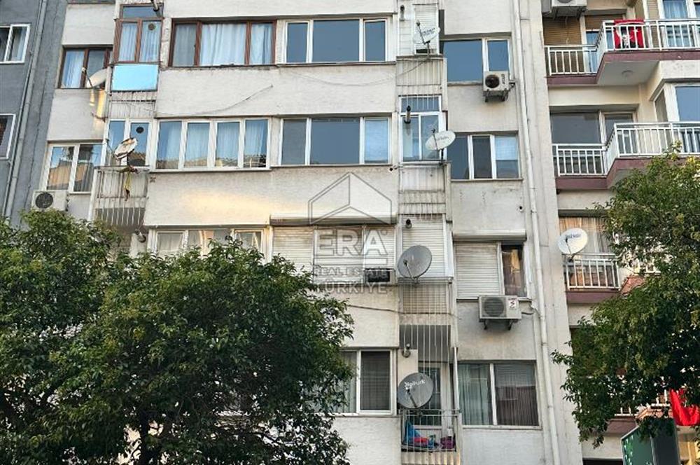 Göztepe Yalı'da Deniz Manzaralı 3+1 Satılık Daire