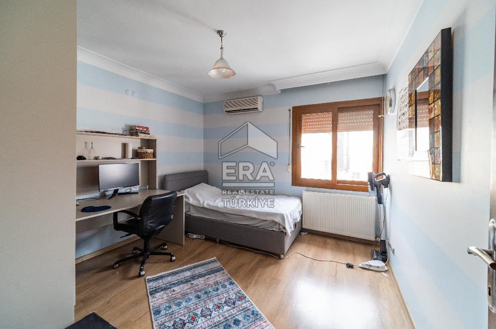 Alsancak Mustafa Bey Caddesi Satılık 3+1 Teraslı Daire