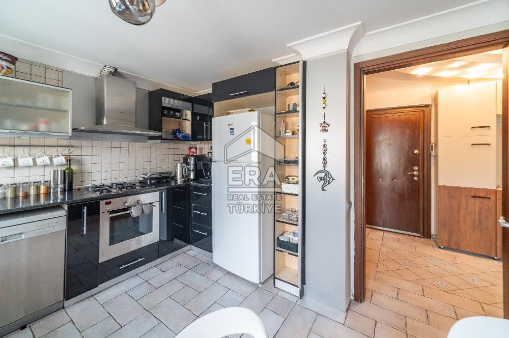 Alsancak Mustafa Bey Caddesi Satılık 3+1 Teraslı Daire