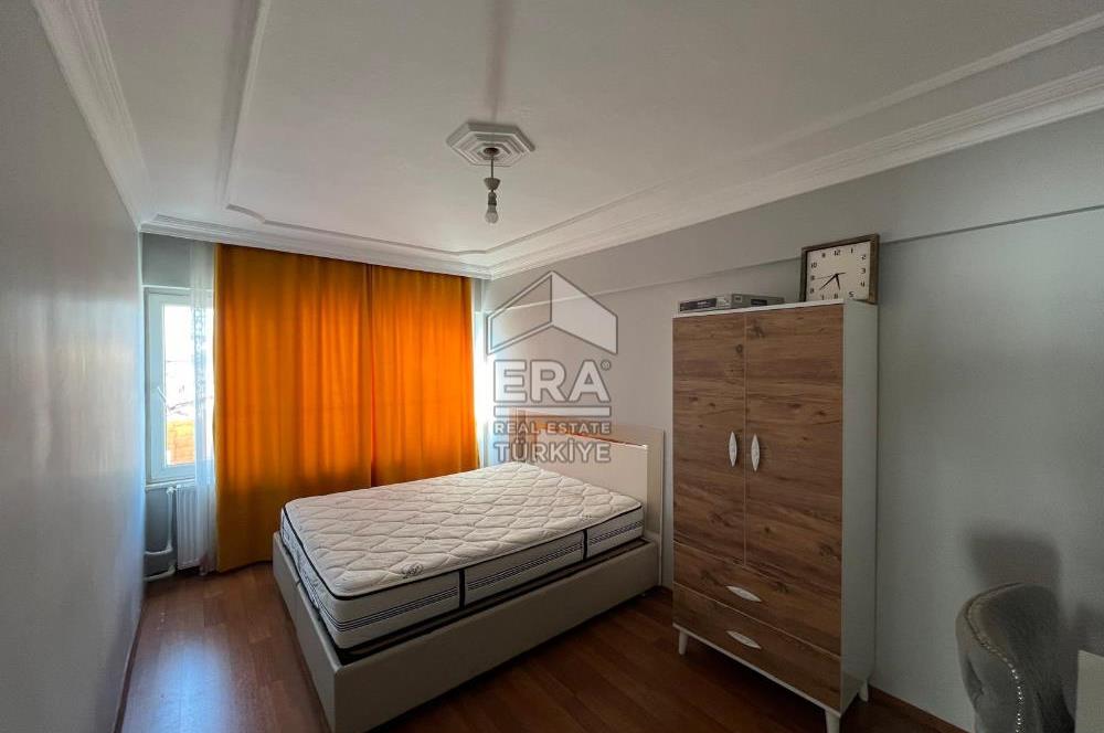 İstiklal Caddesi'nde Eşyalı Geniş 2+1 Kiralık Daire