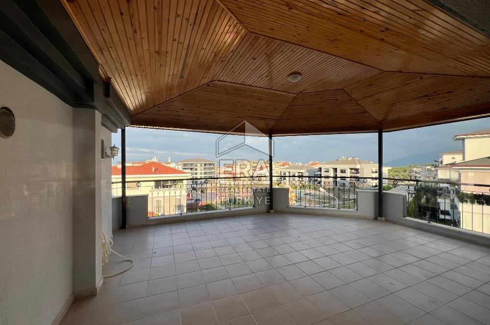 Gerzele'de 4 katlı (Giriş Katı Ticari) Asansörlü Kiralık Villa