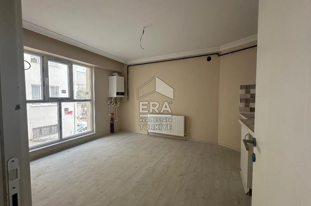 ERA PORT GÜVENCESİYLE NECATİBEY EĞİTİM FAKÜLTESİ ARKASI 1+1DAİRE