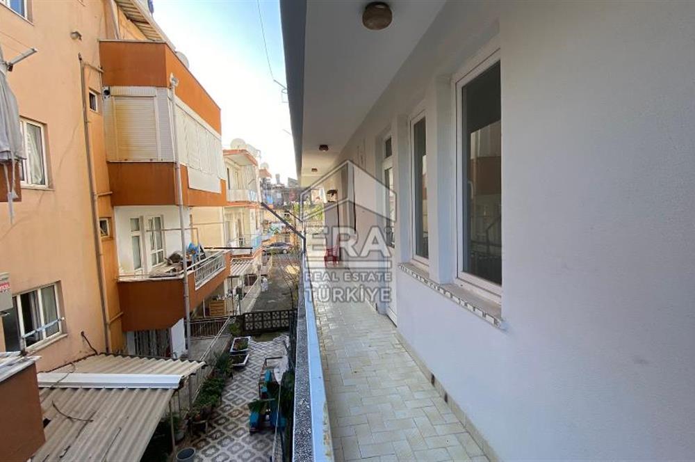 MANAVGAT YUKARI PAZARCI'DA 150 M2 KİRALIK 3+1 ARA KAT DAİRE