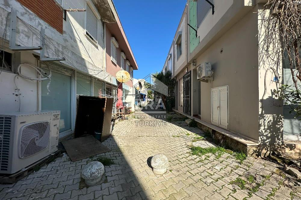 Çeşme Ilıca'da 40 m2 Satılık Dükkan