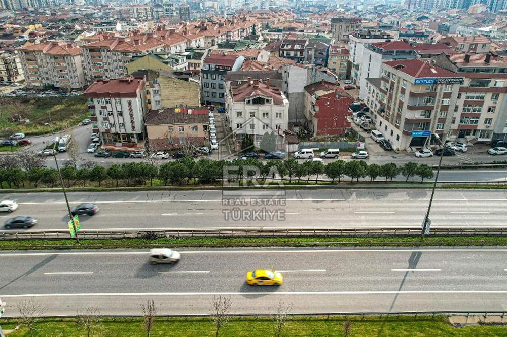 EMAAR AVM YAKININDA ATAŞEHİR TEM YAN YOLDA KOMPLE SATILIK BİNA