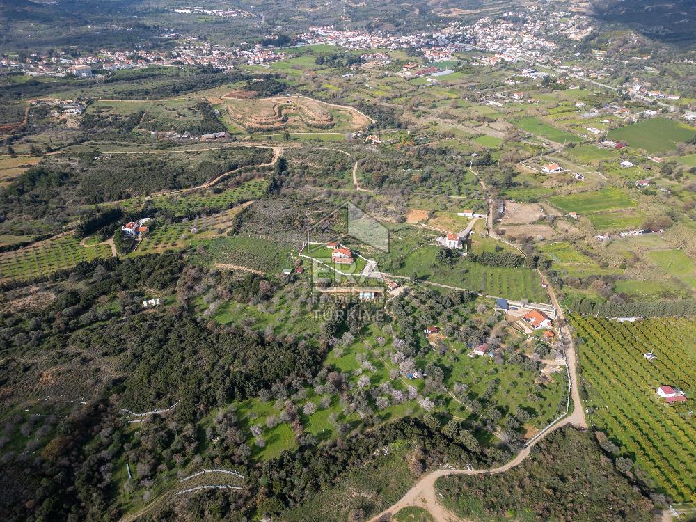 Datça Mahallesinde, İmar Sınırında Emsalsiz Arazi