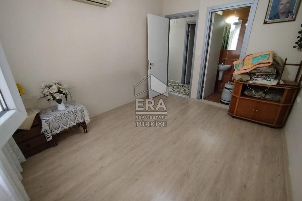 Karşıyaka Yalı Mahallesi 3+1 Ebeveyn Banyolu Daire