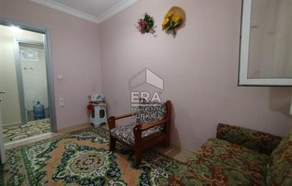 Karşıyaka Yalı Mahallesi 3+1 Ebeveyn Banyolu Daire