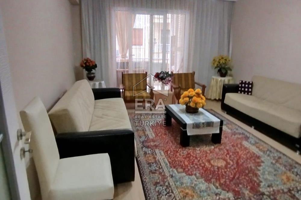 Karşıyaka Yalı Mahallesi 3+1 Ebeveyn Banyolu Daire