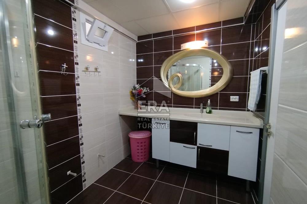 Karşıyaka Yalı Mahallesi 3+1 Ebeveyn Banyolu Daire