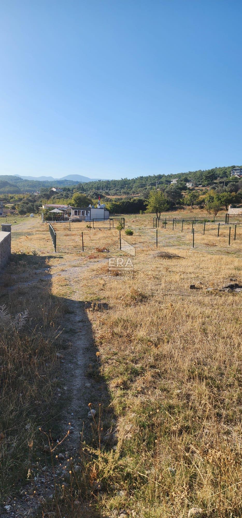 Bornova Yakaköyde Satılık Tarla