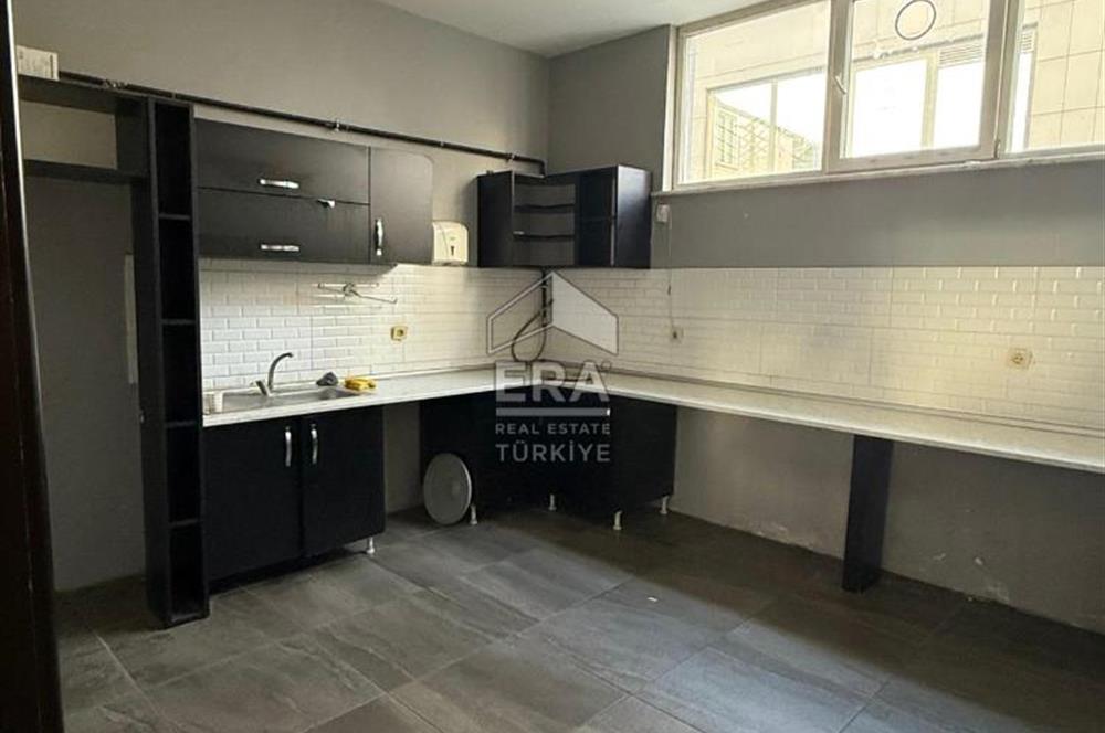 Dudullu Modoko Yakını Kiralık 2 Katlı İş Yeri