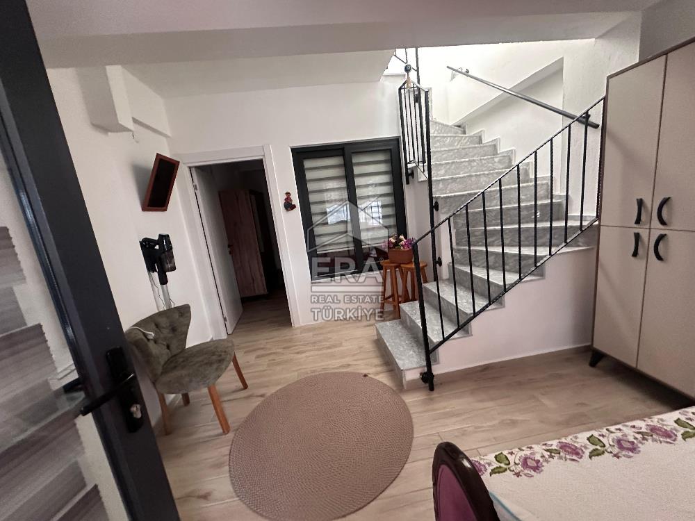 Datça Merkezde Satılık 2+2 75 m² Deniz Manzaralı Tripleks Daire