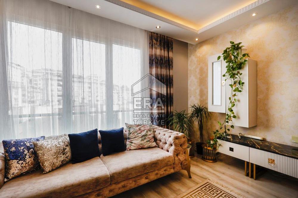 Eyüp Alibeyköy de Lüks Sitede Satılık Dubleks Daire