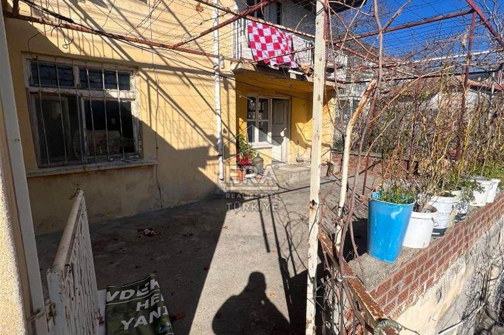 ANTALYA AKSEKİ MÜSTAKİL  BAHÇELİ İKİ KATLI EV