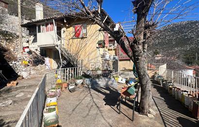 ANTALYA AKSEKİ MÜSTAKİL  BAHÇELİ İKİ KATLI EV