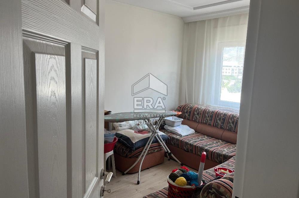 ERA NİVA'DAN KARŞIYAKA ZÜBEYDE HANIM'DA SATILIK 2+1 DAİRE