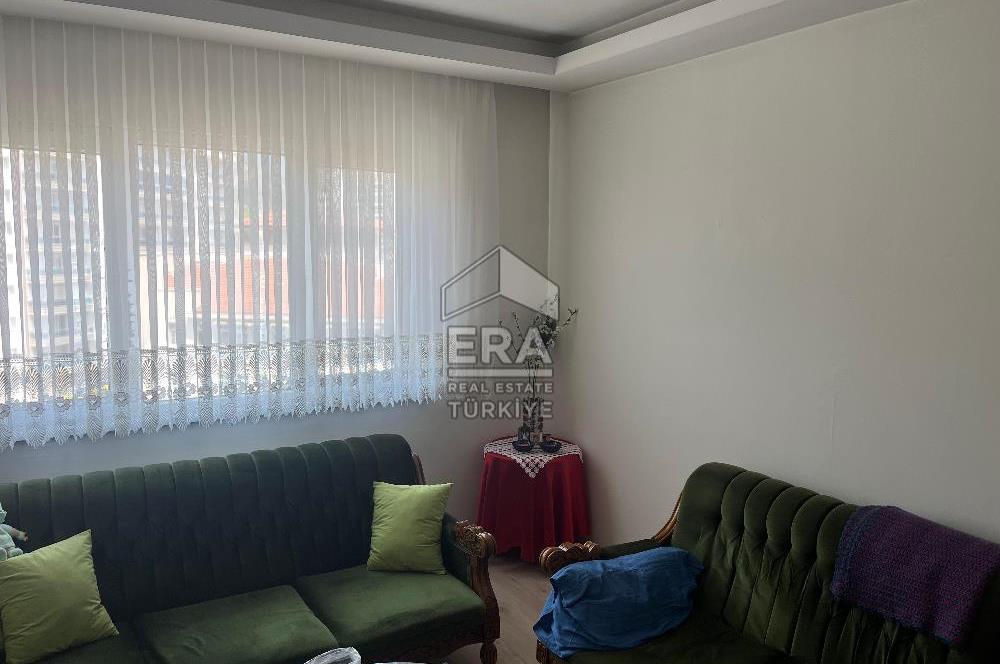 ERA NİVA'DAN KARŞIYAKA ZÜBEYDE HANIM'DA SATILIK 2+1 DAİRE