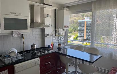 ERA NİVA'DAN KARŞIYAKA ZÜBEYDE HANIM'DA SATILIK 2+1 DAİRE