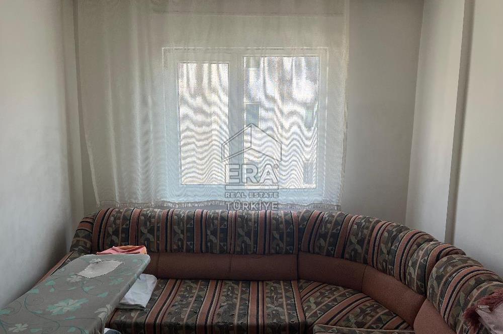 ERA NİVA'DAN KARŞIYAKA ZÜBEYDE HANIM'DA SATILIK 2+1 DAİRE