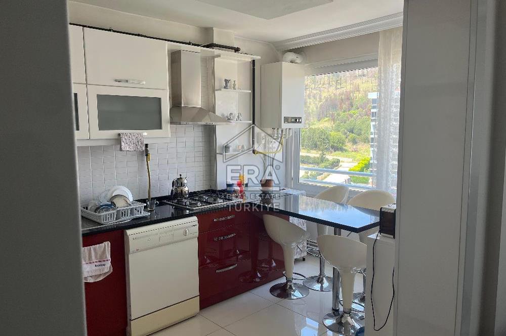 ERA NİVA'DAN KARŞIYAKA ZÜBEYDE HANIM'DA SATILIK 2+1 DAİRE
