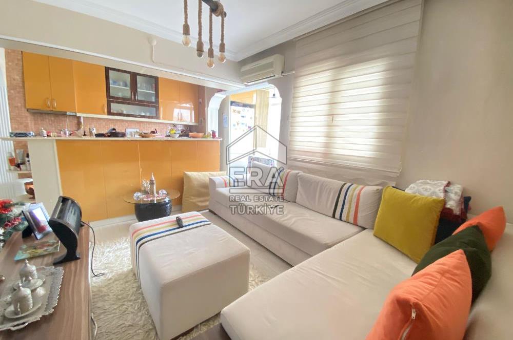 ERA NİVA'DAN BORNOVA EVKA 4 MAHALLESİNDE SATILIK 2+1 DAİRE