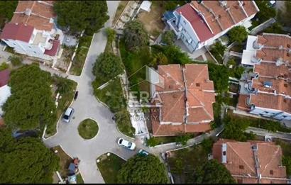 ERA NİVA'DAN MORDOĞAN'DA SİTE İÇİNDE SATILIK TRİPLEX VİLLA